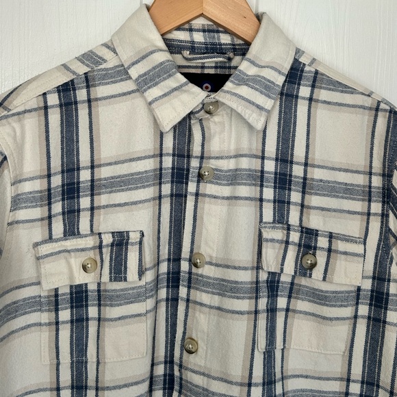 Ben Sherman Men’s Size L Long Sleeve Heavy Flannel Button Down Plaid Shirt - Picture 8 of 15